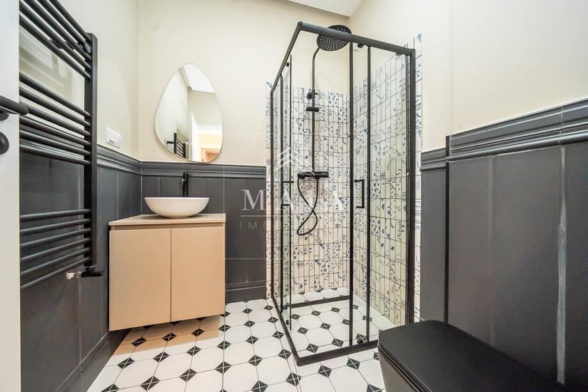 Apartament cu 4 camere decomandat în Central