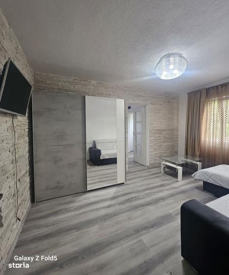 Apartament cu 2 camere semidecomandat în Nufărul — fotografia 3