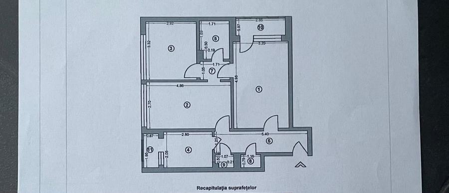 Apartament cu 3 camere semidecomandat în Floreasca