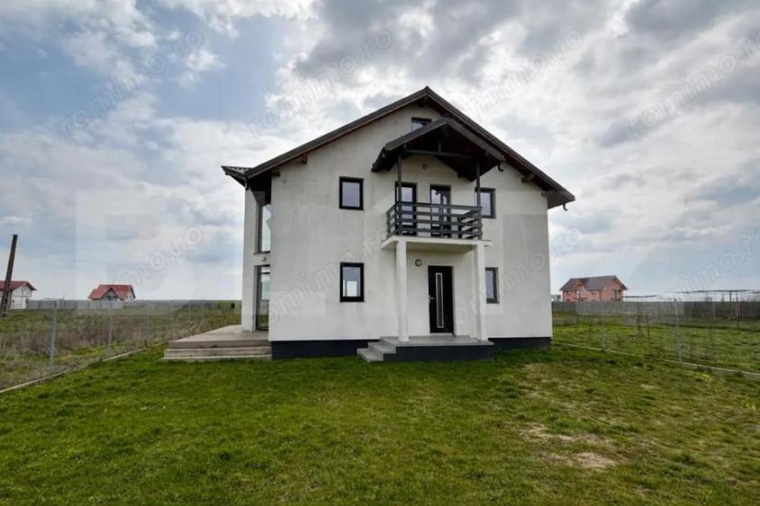 Casă cu 4 camere cu Teren 600 Mp în Ghercești