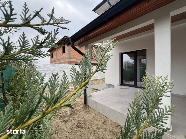 Casă cu 3 camere cu Teren 180 Mp în Sânandrei