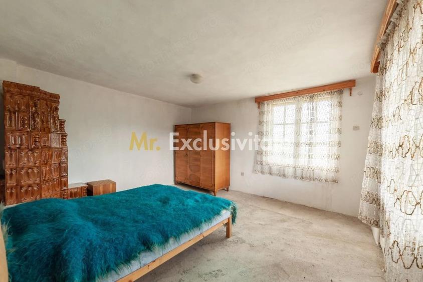 Casă cu 5 camere cu Teren 1093 Mp în Domnești