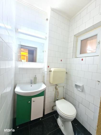 Apartament cu 3 camere decomandat în Rahova