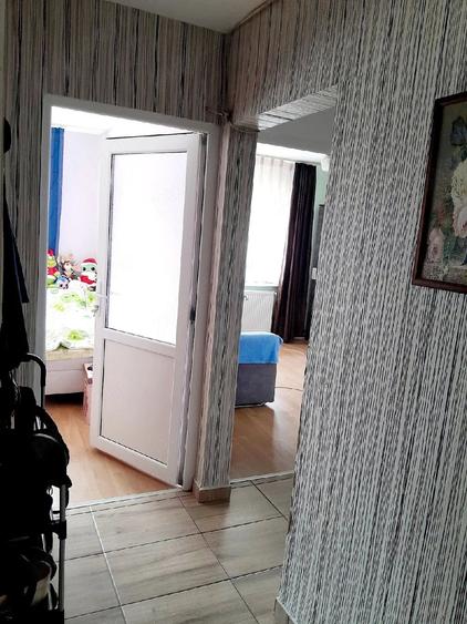 Apartament cu 3 camere decomandat în Apahida