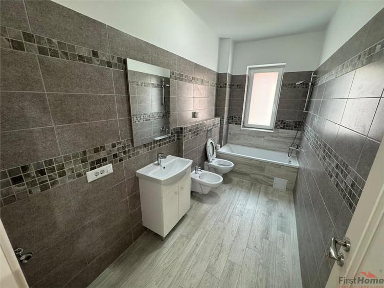 Spațiu comercial, de 45 mp, în Central