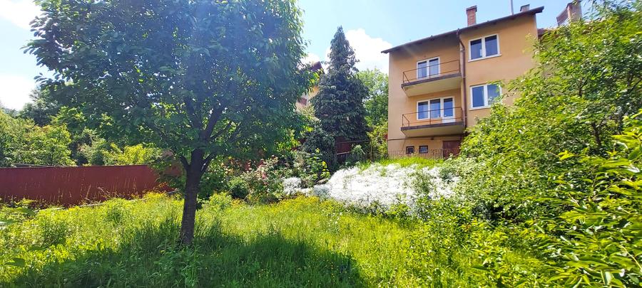 Casă cu 6 camere cu Canalizare în Centrul Istoric