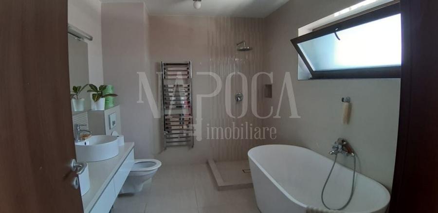Casă individuală cu 7 camere cu Canalizare în Mănăștur