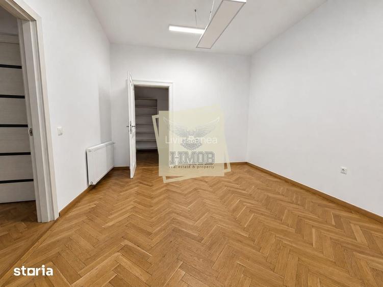 Casa cu 4 camere 2 bai in zona Centrala