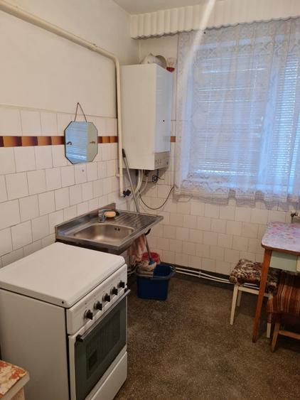 Apartament cu 2 camere semidecomandat în Calea Galați