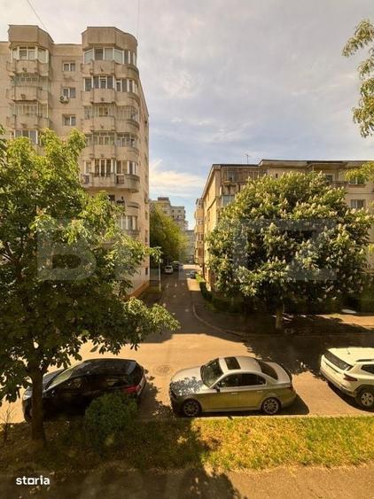 Apartament cu 3 camere decomandat în Cantacuzino