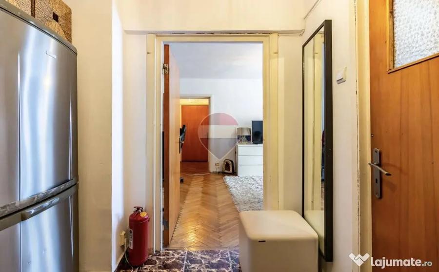 Apartament cu 2 camere decomandat în Bucureștii Noi