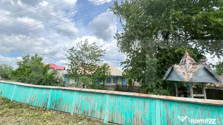 Casă cu 4 camere cu Teren 3080 Mp în Orășeni-Vale