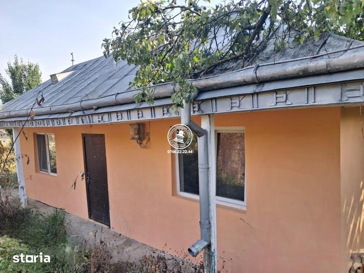 Casă cu 2 camere cu Teren 1688 Mp în Movileni