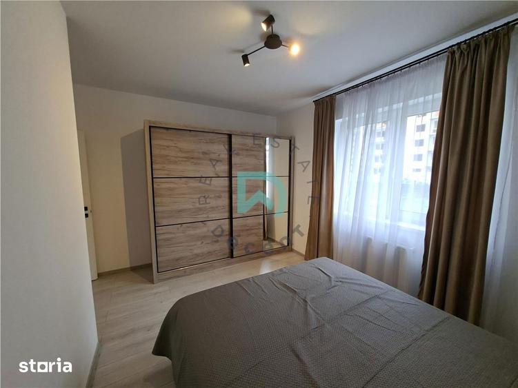 Apartament cu 3 camere decomandat, mobilat în Tractorul