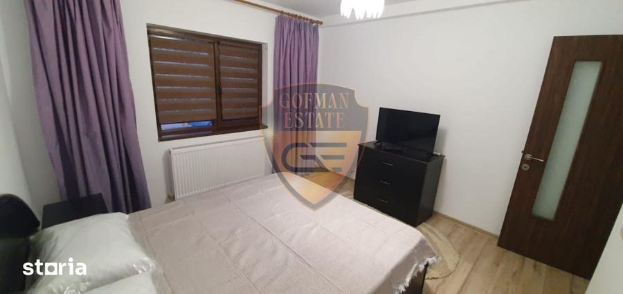 Apartament cu 3 camere decomandat în Delfinariu