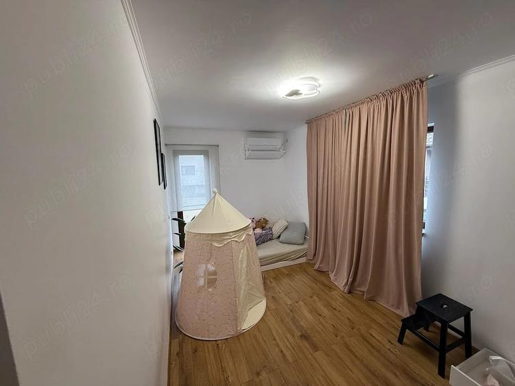 Casă cu 4 camere cu Teren 250 Mp în Central