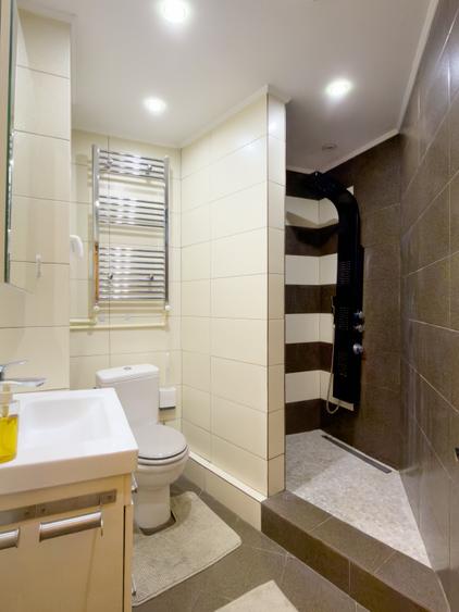 Apartament cu 4 camere decomandat în Gara