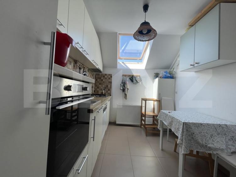 Apartament cu 4 camere decomandat, mobilat în Baciu