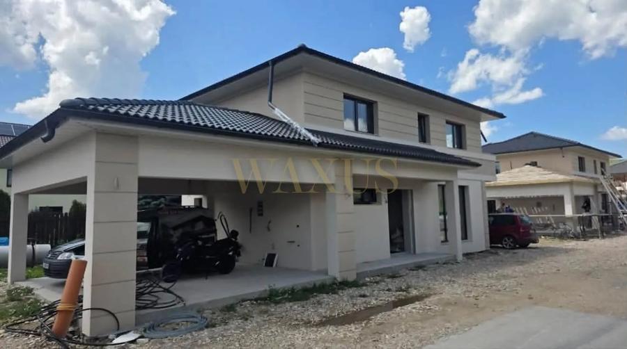 Casă individuală cu 4 camere cu Canalizare în Florești