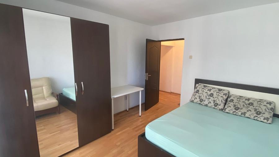 Apartament cu 3 camere decomandat, mobilat în Unirii