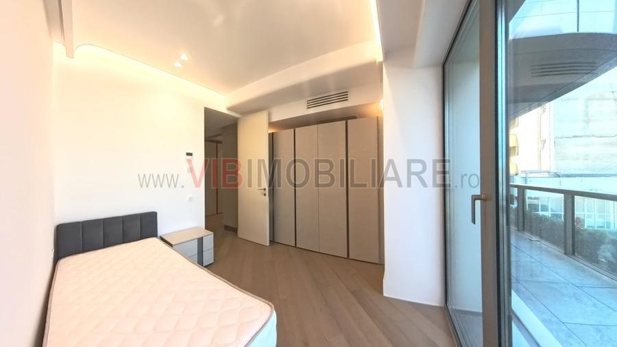 Apartament cu 3 camere decomandat, mobilat în Ultracentral