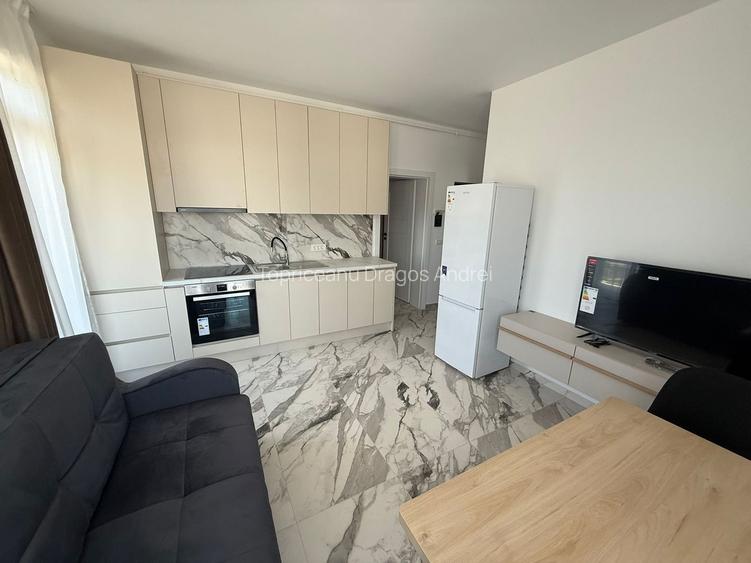 Apartament modern, prima închiriere, complet nou balcon generos