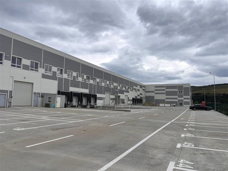 Spațiu industrial, de 3,500 mp, în Florești