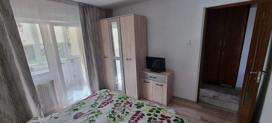 Apartament cu 2 camere decomandat, mobilat în Lipovei