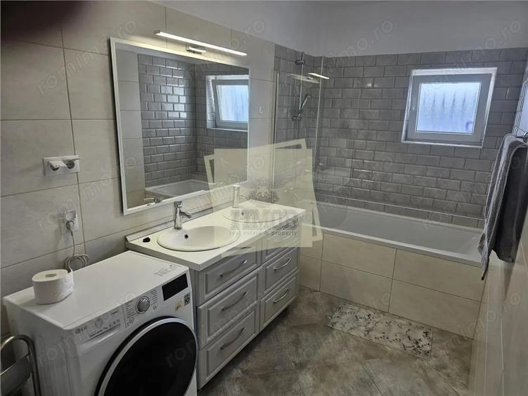Apartament cu 4 camere, mobilat în Central