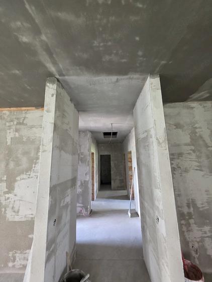 Casă cu Teren 512 Mp în Sânpetru