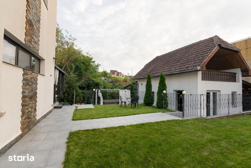 Casă cu 5 camere cu Teren 450 Mp în Central