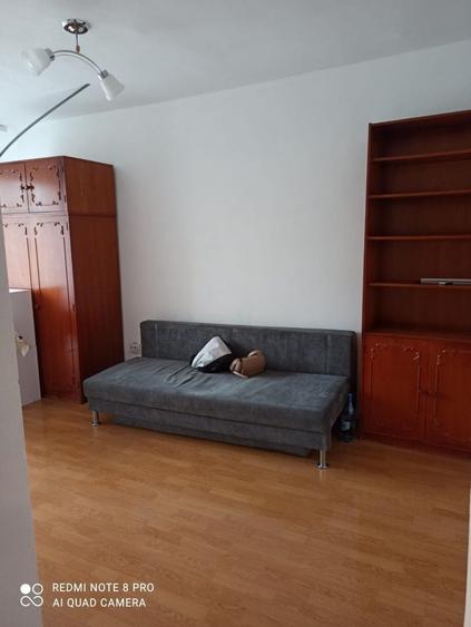 Garsonieră decomandată în Iara