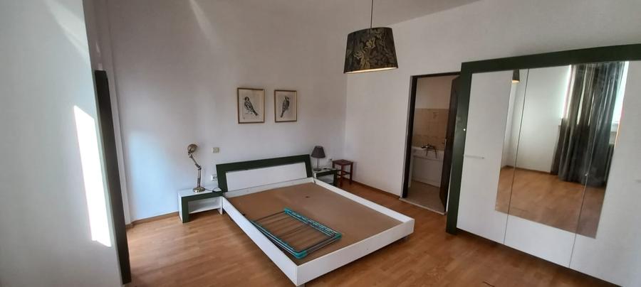 Apartament cu 2 camere semidecomandat în Centrul Istoric