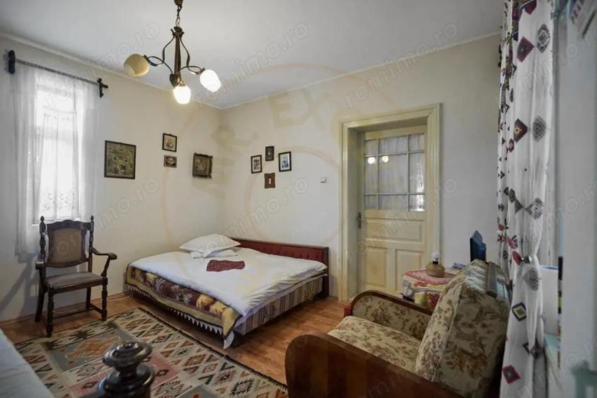 Casa Valea Mare Pravat (Campulung-Arges ) - farmec interbelic - 9915 mp teren - 10