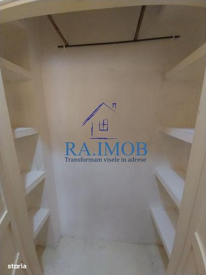 Apartament cu 3 camere semidecomandat în Ultracentral