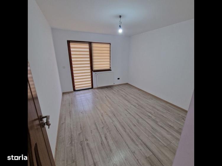 Casă cu 4 camere cu Teren 2676 Mp în Central