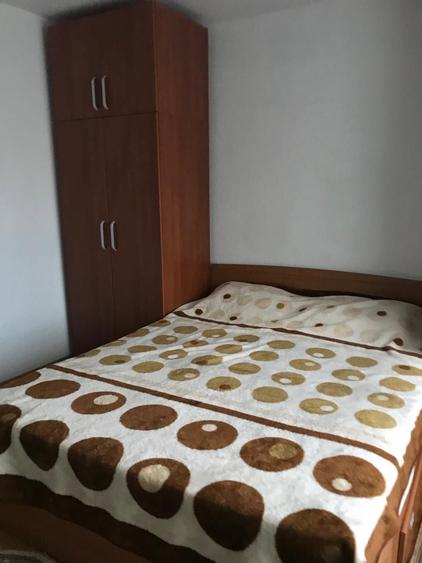 Casă cu 4 camere în Stupini