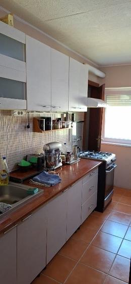 Apartament cu 3 camere decomandat, mobilat în Rogerius