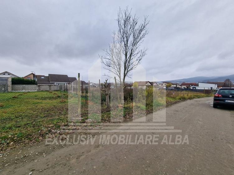 Teren Construcții intravilan de 437 mp, în Nord