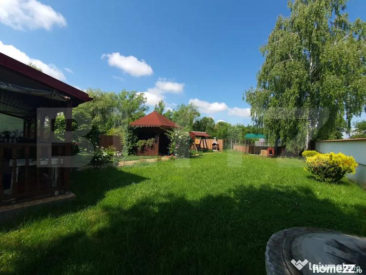 Casă cu 5 camere cu Teren 2022 Mp în Valea
