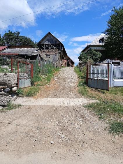 Teren de 6719 mp, în Slămnești