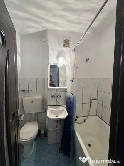 Apartament cu 2 camere semidecomandat în Ultracentral