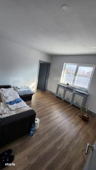 Casă cu 4 camere cu Teren 1800 Mp în Mărișelu