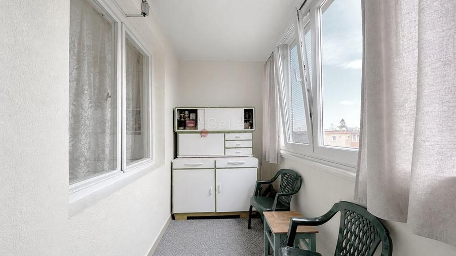 Apartament cu 3 camere decomandat în Griviței