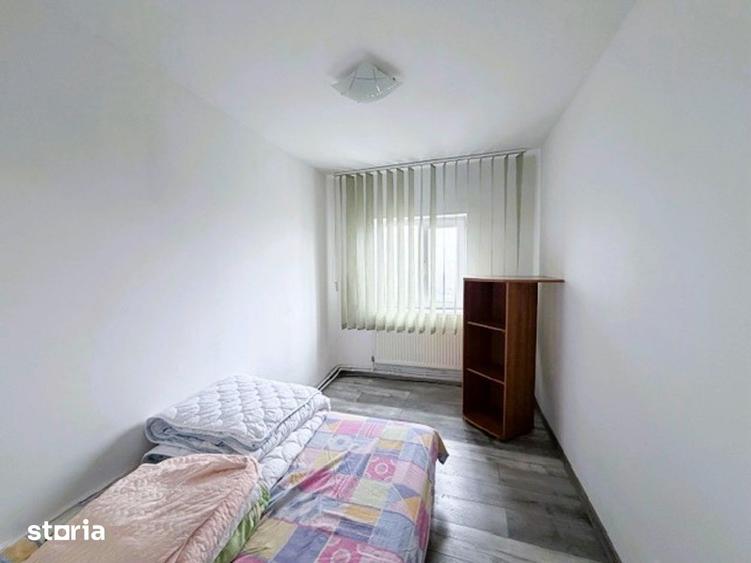 Apartament cu 3 camere decomandat în Tineretului