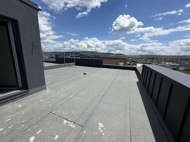 Casa cu acoperis tip Terasa cu panorama spre oras - 3