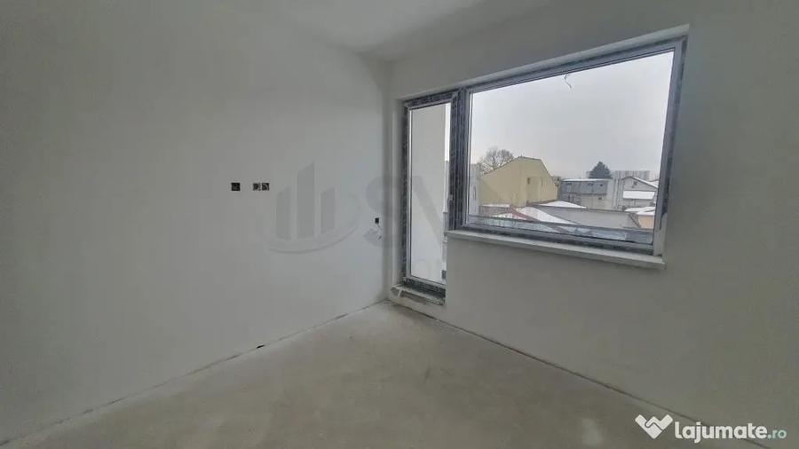 Apartament cu 2 camere decomandat în Chibrit