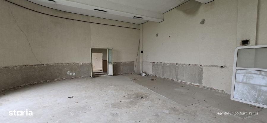 Casă cu 4 camere în Cucorăni