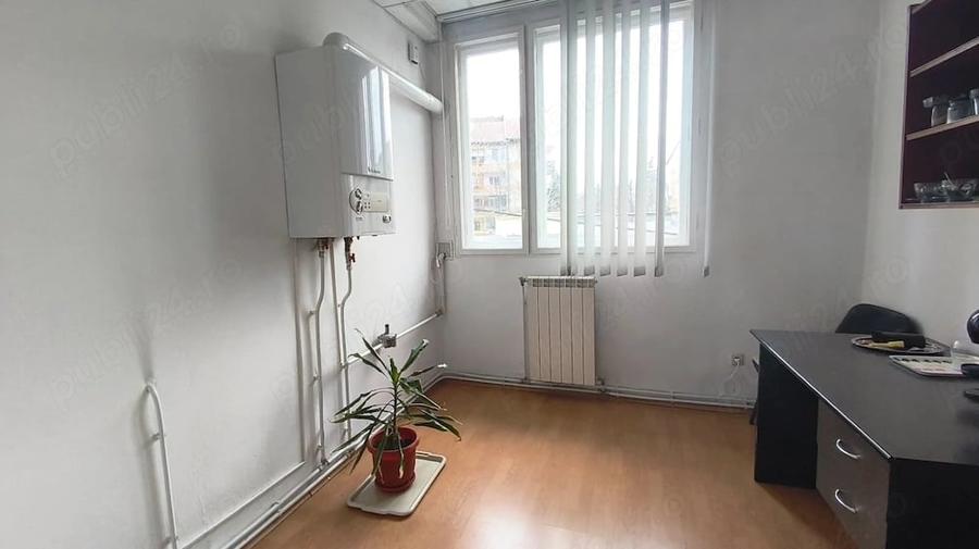 Spațiu comercial, de 110 mp, în Central