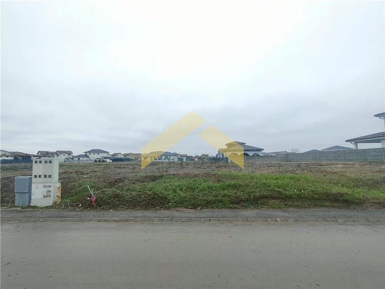 Teren Construcții intravilan de 746 mp, în Vladimirescu